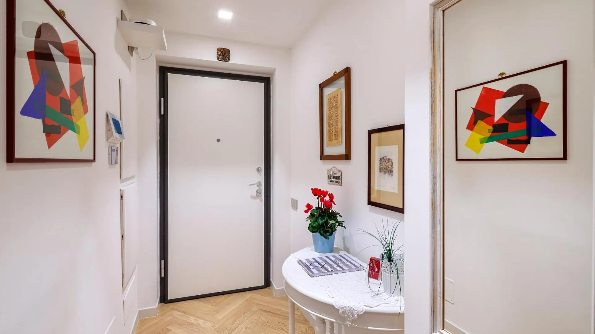 Corte Trastevere Living Rome 0*,